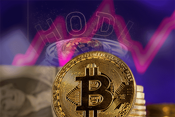 三个巨鲸地址近2小时共花费720万美元买入5362枚ETH 